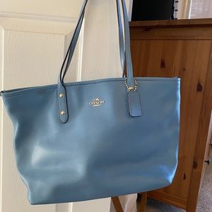 Coach bag. Fair condition.